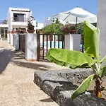 شقة Lilas (adults Only) بويرتو ذيل كارمين